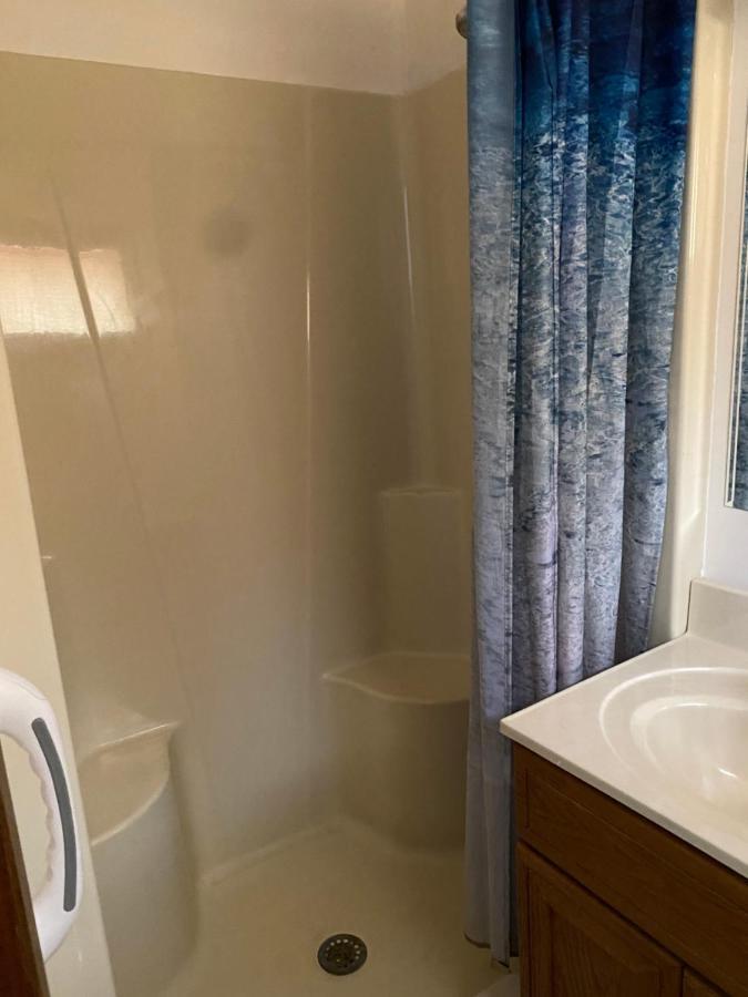 Northern Pine Inn Hayward Luaran gambar