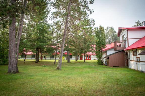 Northern Pine Inn Hayward Luaran gambar